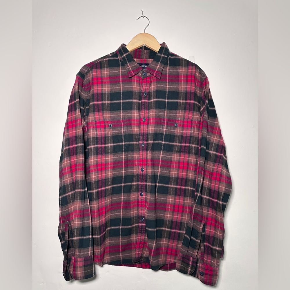 J.Crew Flannel Shirt in Black, Red, & Brown Size XL